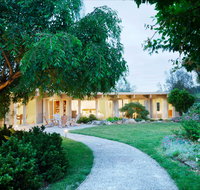 Lonsdale Park on the Yarra - Hotel NSW