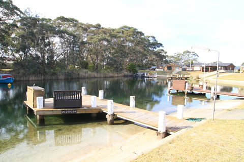 Snapper Lodge Waterfront - Hotel NSW 1