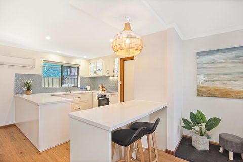 4/11 Cornhill Road - Hotel NSW 0