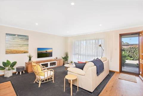 4/11 Cornhill Road - Hotel NSW 2