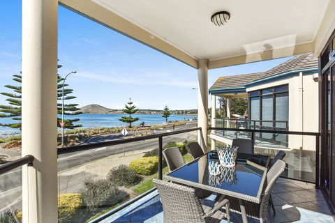 63 Franklin Parade - Hotel NSW 0