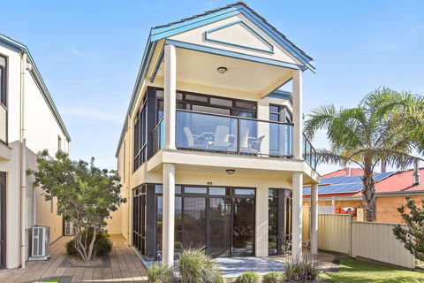 63 Franklin Parade - Hotel NSW 1
