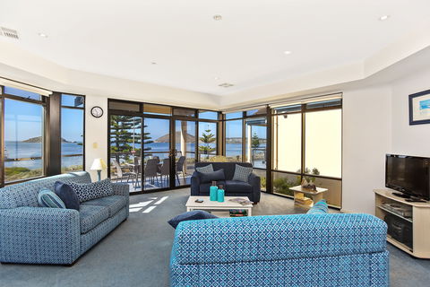 63 Franklin Parade - Hotel NSW 2