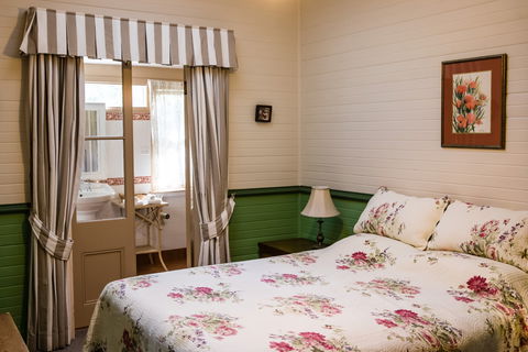 Capers Cottage - Hotel NSW 1