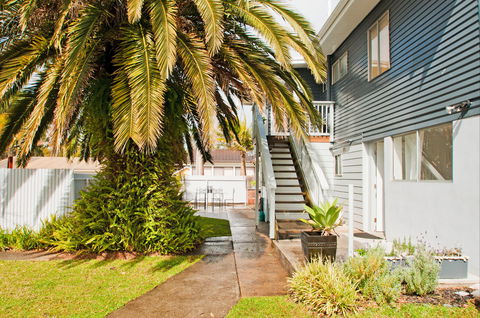 Middle Sea - Hotel NSW 1