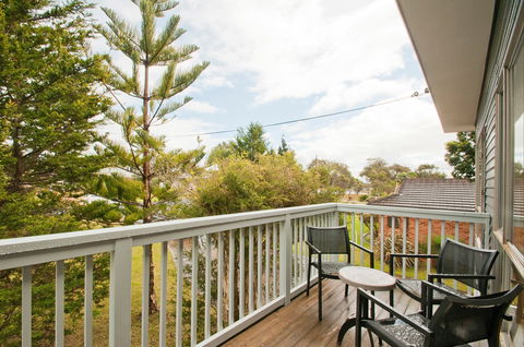 Middle Sea - Hotel NSW 2
