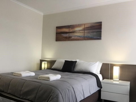 Red Carpet Motel - Hotel NSW 2