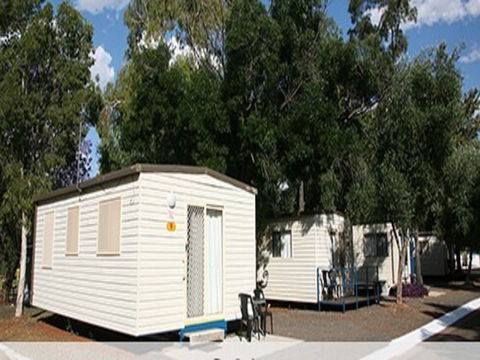 Westview Caravan Park - Open For Essential Travel Only - Hotel NSW 1