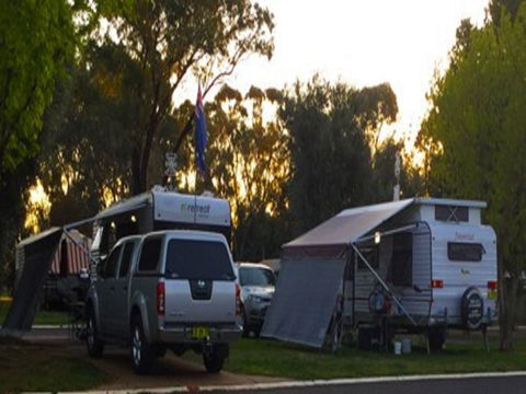 Westview Caravan Park - Open For Essential Travel Only - Hotel NSW 2