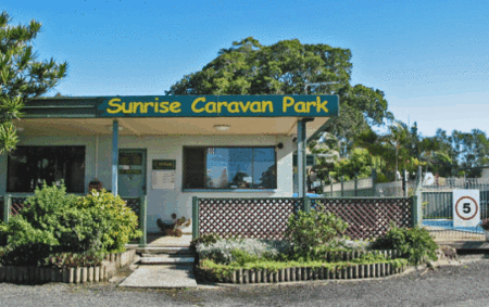 Sunrise Caravan Park - Hotel NSW