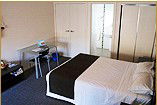 Homestead Motor Inn And Apartments - Hotel NSW 2