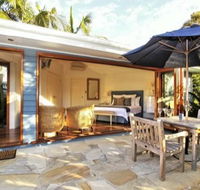 Beach Bure Byron Bay