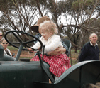 Avondale Discovery Farm - Hotel NSW 2