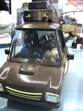 Cadbury Chocolate Factory Tour - Hotel NSW 3