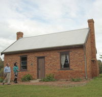 Sandalwood Yards and Tipperary School - Hotel NSW