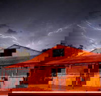 Red Dirt Photographic Gallery - Hotel NSW