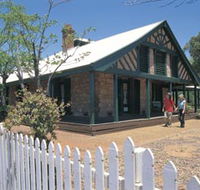 Warden Finnerty's House - Hotel NSW