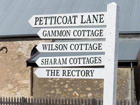 Walk With History At Penola - Hotel NSW 0