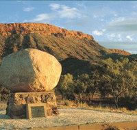 John Flynn's Grave Historic Reserve - Hotel NSW