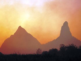 Mount Ngungun Track - Hotel NSW 0