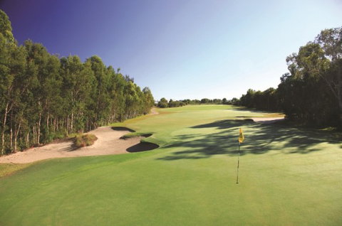 Pelican Waters Golf Club - Hotel NSW 3