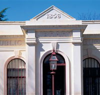 Robert O'Hara Burke Museum - Hotel NSW