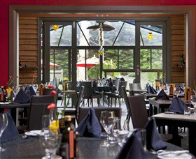 Oakdene Vineyards Restaurant And Cellar Door - Hotel NSW 2