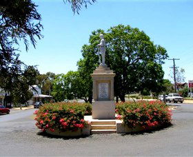 Goombungee War Memorial - Hotel NSW 0