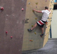Canberra Indoor Rock Climbing - Hotel NSW