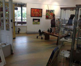 Ferry Artists Gallery - Hotel NSW 2
