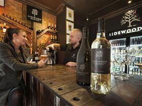 Maximilian's Restaurant And Sidewood Estate Cellar Door - Hotel NSW 3