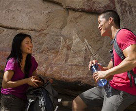 Nanguluwur Rock Art Site And Walk - Hotel NSW 0