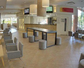 Finz Restaurant And Bar - Hotel NSW 1