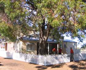 Lake Grace ACT Hotel NSW