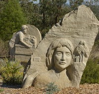 Heritage Sculptures at Pensioners Hill Lookout - Hotel NSW