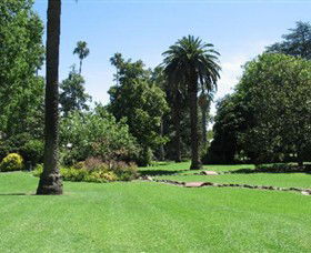Albury Botanic Gardens - Hotel NSW 8
