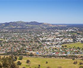 Huon Hill Parklands - Hotel NSW 1