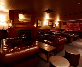 Civic Pub - Hotel NSW 2