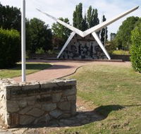 Southern Cloud Memorial - Hotel NSW