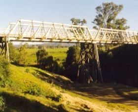 Vacy Bridge Over Paterson River - Hotel NSW 0