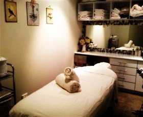 Refresh Face And Body - Hotel NSW 0