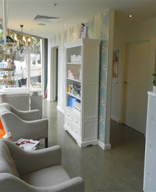 Refresh Face And Body - Hotel NSW 2