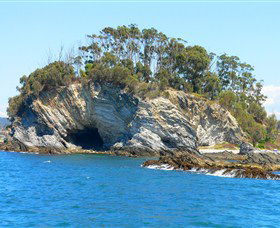 Kayaking Batemans Bay - Hotel NSW 1