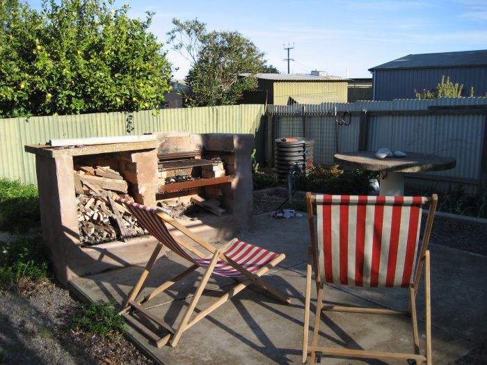 Tiddy Widdy Beach SA Hotel NSW