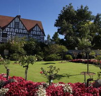 Cockington Green Gardens - Hotel NSW
