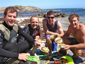 Goin' Off Safaris - Hotel NSW 15