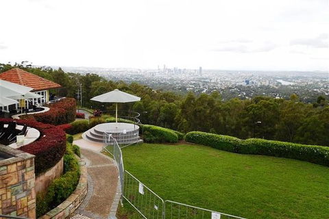 You Choose The Tour: Brisbane Private Chauffeur Driven Personal Tour - Hotel NSW 1