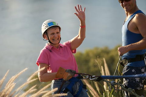 Abseiling The Kangaroo Point Cliffs In Brisbane - Hotel NSW 6