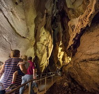 Cutta Cutta Caves Nature Park Guided Tours - Hotel NSW