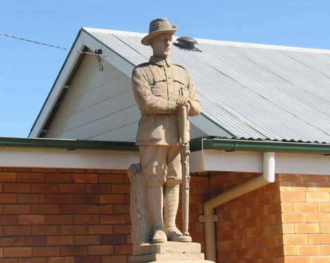 Westbrook War Memorial - Hotel NSW 1